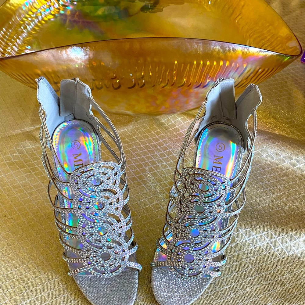 Melly shoes - style Dazzled Night - size 5.
